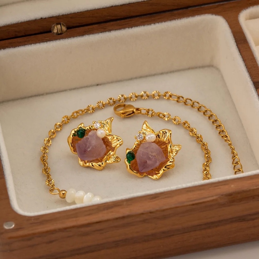 ◾️18k Gold Plated Purple Flower Embed Amethyst Earrings